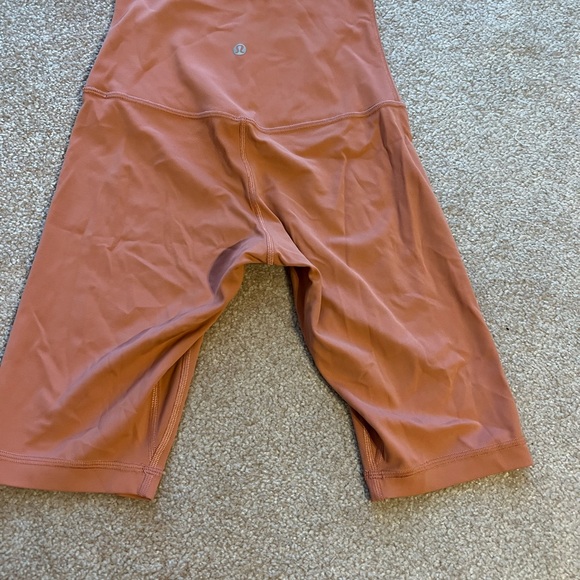 Lululemon high rise 10” align shorts - Picture 2 of 3